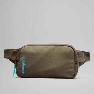 Lululemon mini belt bag